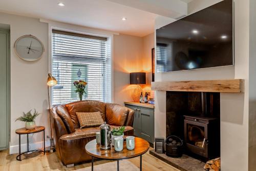 Kerridge House | Charming Cosy Cottage in Bollington Village