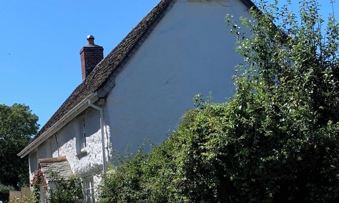 Helford Passage Cottage | Charming Cottage, pet friendly, large garden, parking,rural,Helford River,