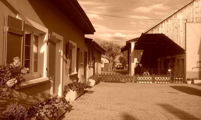 Sausheim House | Charming cottage at the DE LA TORRE farm