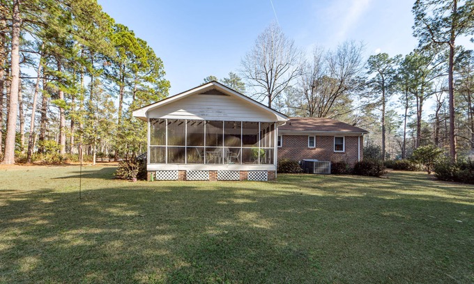 Summerville Historic District House | Charming Cottage close to Downtown Summerville