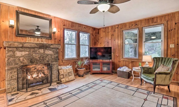 Pisgah Forest House | Charming Cottage Close to Hiking and Biking!
