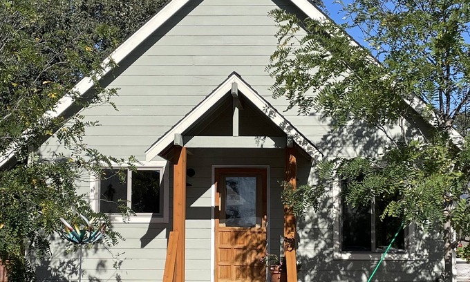 Glen Ellen Cottage | Charming Cottage in Heart of Sonoma Valley Wine Country