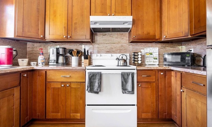 Santa Clara Cottage | Charming cottage in amazing Santa Clara with WiFi, AC