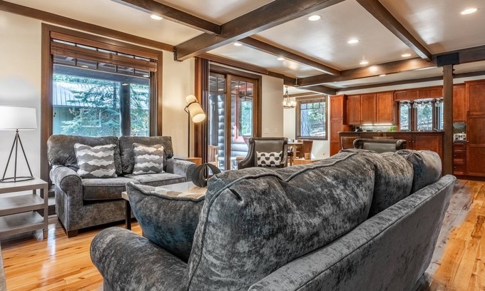 Homewood Cottage | Charming Cottage on Forested Lot With Community Firepit; Near Ski Resort