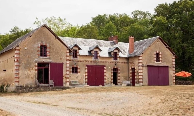 Arthon Cottage | Charming Cottage on XVIIIth Century Estate with Museum, Fireplace, and Private Parking