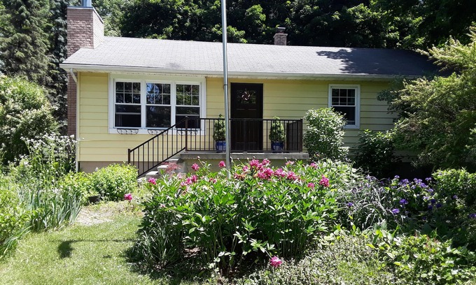 Town of Dover House | Charming country house
