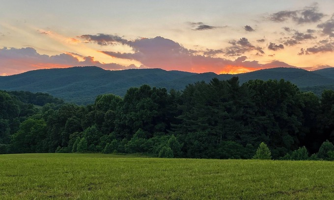 Elizabethton Other | Charming Country Home In the Applachian Mountains of Northest Tennessee.
