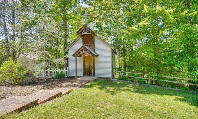 Crossville - Harriman Apartment | Charming Crossville Apt < 10 Mi to Golf Courses!