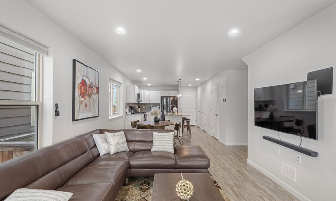 Northfield House | CHARMING DENVER CENTRAL PARK SINGLE FAMILY HOME