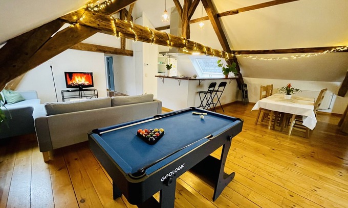 Dansaert Apartment | Charming Downtown Loft Chalet With Private Parking