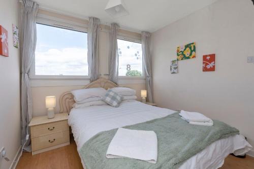 Blackburn House | Charming Edinburgh Bungalow KEYWORKERS BUSINESS 10MIN TO THE HOSPITAL