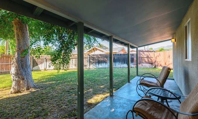 Bonita House | Charming Escape with Stylish Decor & Outdoor Space