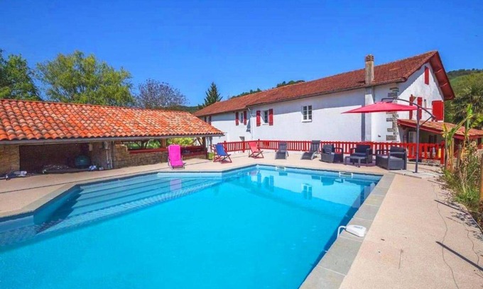 Pagolle House | Charming estate with swimming pool