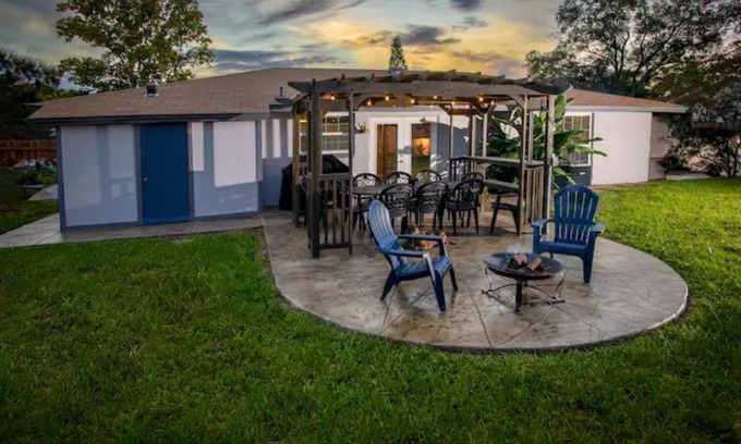 Brandon House | Charming Family Oasis - Dog-Friendly - Backyard