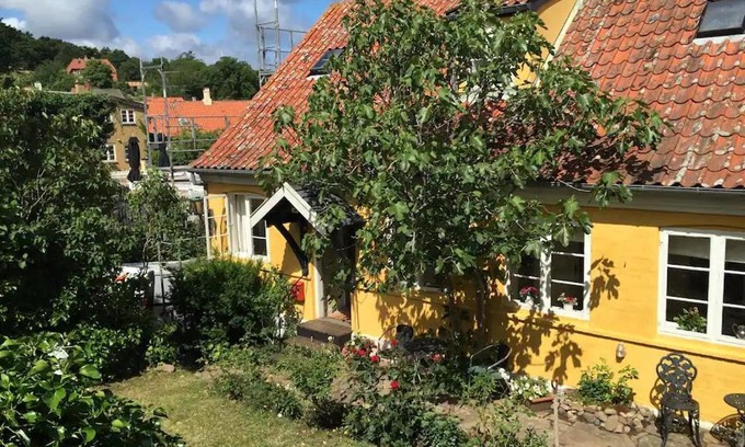 Gudhjem House | CHARMING FARM HOUSE IN GUDHJEM