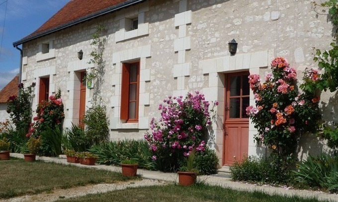 Saint-Senoch Cottage | Charming Farmhouse Retreat, Near Loches, with Garden & Fireplace