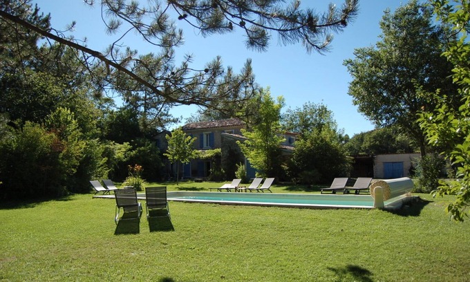 Dauphin House | Charming farmhouse in Provence, large capacity