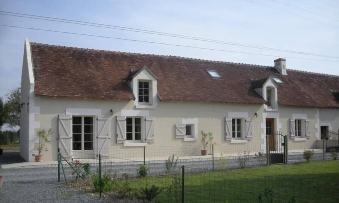 Lye Cottage | Charming farmhouse: Loire Castles, Zoo de Beauval, vineyards, family-friendly amenities