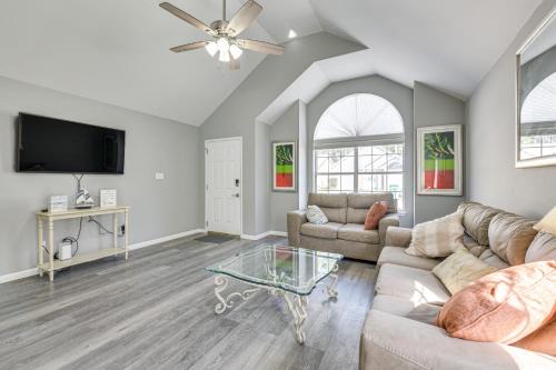 Wright House | Charming Fort Walton Beach Home 6 Mi to Ocean!
