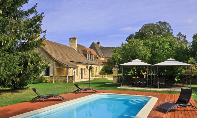 Marcillac-Saint-Quentin House | Charming house in Perigord Noir with pool, Spa (Jacuzzi, massage room)