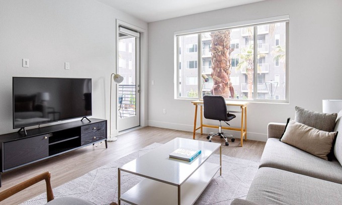 Fremont Apartment | Charming Fremont 1BR w/ Pool, Gym, W/D, BBQ, walk to BART, by Blueground