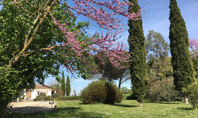 Agnac House | Charming gîte near Eymet