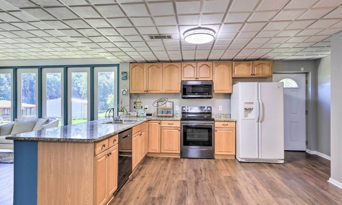 Monticello House | Charming Georgia Abode w/Hot Tub & Grill!