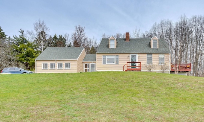 Egremont House | Charming Great Barrington Home: Deck, Fire Pit!