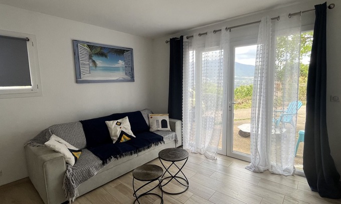 Afa Apartment | Charming ground floor villa between sea and mountains