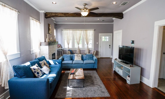 Alta Vista House | ✯ Charming, Historic Home In Downtown San Antonio ✯