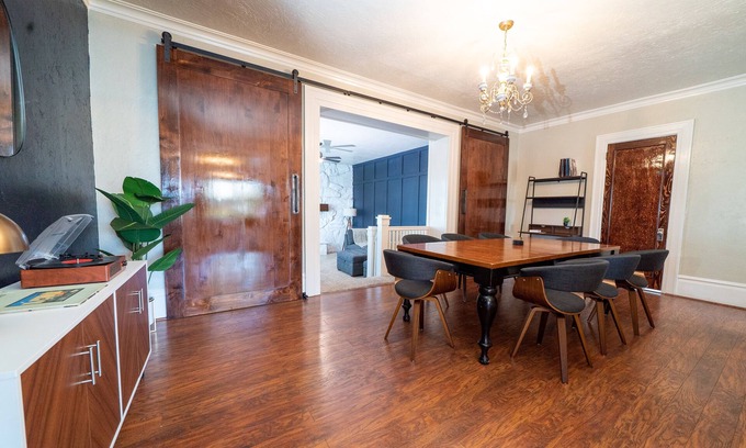 Payson House | Charming Historic Home with chef's kitchen formal dining, sitting room, & patio