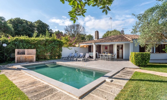Crestatx House | Charming Holiday Home "Casa Pequeña Crestatx" with Wi-Fi, Garden, Terraces & Pool