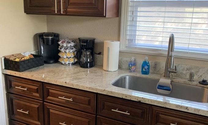 La Loma House | Charming home in a great neighborhood just minutes from hospitals
