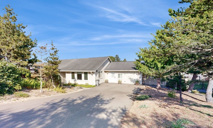 Warrenton House | Charming home near ocean with patio, firepit, WiFi, streaming, and wood stove