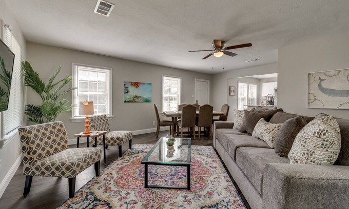 Oak Cliff House | Charming Home Perfect for Business /Leisure Travel View calendar