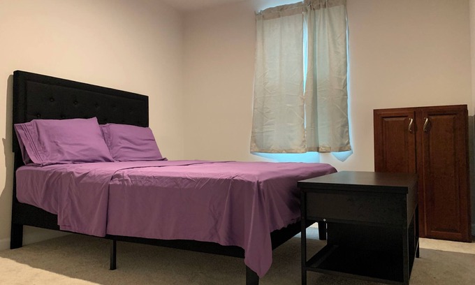 Nashville House | Charming house in lovely Nashville with WiFi, AC