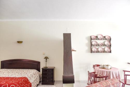 Sao Joao Batista House | Charming house in Porto de Mós with lake view