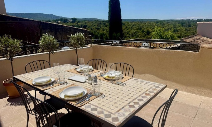 Venasque House | Charming house in the heart of the village