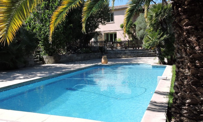 Beaulieu Villa | Charming house, Large swimming pool, landscaped garden, sunny, quiet, near beach