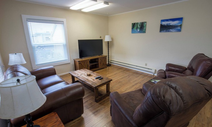 Forks House | Charming House Near Beaches & Olympic National Park