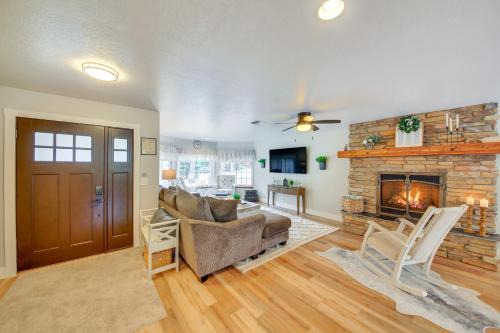 Sagle House | Charming Idaho Home with Hot Tub, Near Beaches!