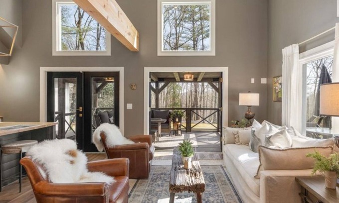 Mirror Lake House | Charming In Town Cottage-2 Fireplaces