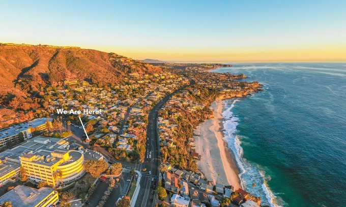 South Laguna House | CHARMING Laguna Beach 3BR/1BA Cottage & Casita/1BA, Close to 1000 Steps Beach