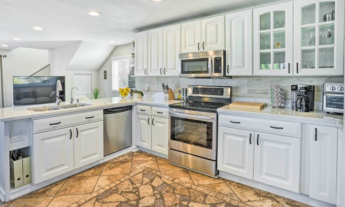 Laguna Hills House | Charming Laguna Hills Home w/Private Hot Tub