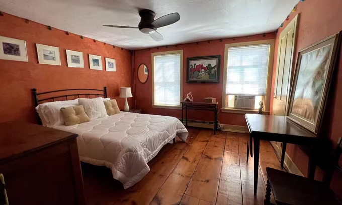 Lambertville House | Charming Lambertville Home!