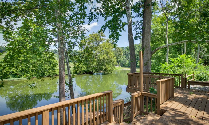 Lexington House | Charming Lexington Getaway - Large Riverfront Deck