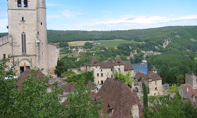 Saint-Cirq-Lapopie Cottage | Charming Little Home in the Heart of a Medieval Village
