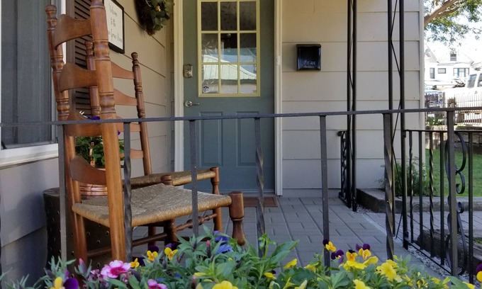 Butte House | Charming little uptown house
