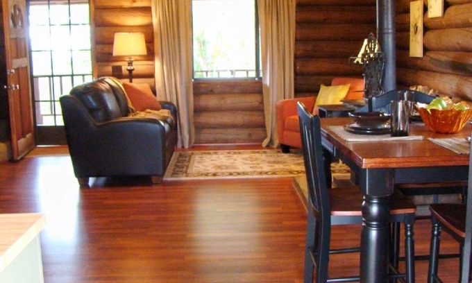 Temecula Cabin | Charming Log Cabin in the Heart of Wine Country