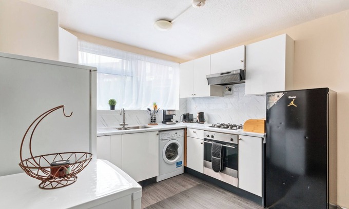 Woolwich House | Charming London House With 3 Bedrooms Near O2arena
